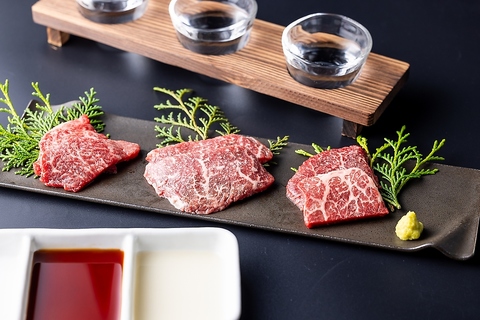 国産牛を中心にお肉を取り揃え、店主が酒が好きなのでドリンク、つまみも豊富です。