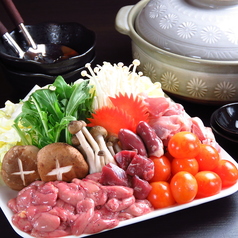 【鶏もつなべ】鶏ホルモンをたっぷりと使用した他ではなかなか食べられない鍋！ぜひお召し上がりください！の写真