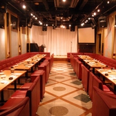 宴会設備が充実!イベントの打ち上げ・企業様の大宴会、各種パーティーにわいわい盛り上がれるカラオケ設備を完備!大型プロジェクター&スクリーンもあり思い出の映像やライブ映像を流したり、お好きな余興や演出をお楽しみ頂けます☆企業名や主役へのお好きなメッセージなどを載せられる横断幕を無料作成などサービス多数!