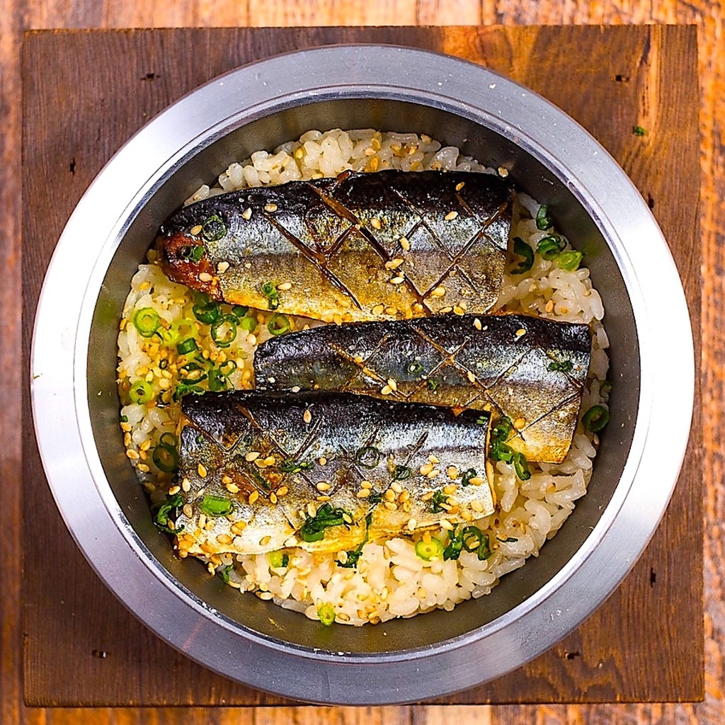 ひつまぶしの肉バージョン"肉まぶし"や季節の釜飯などございます！是非、ご堪能ください★