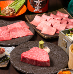 焼肉 とみ 新橋本店の特集写真