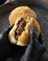 名物生カレーパン