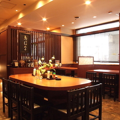 6名様まで座れるカウンター席。