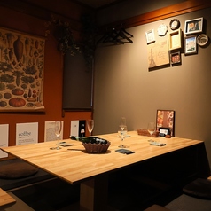 2名様/4名様/8名様など、人数に合わせご利用いただける掘りごたつ個室は、誕生日や記念日のパーティーにもピッタリ!メッセージプレート付きのアニバーサリーコース等もご用意しております。大切な日のお祝いに、ぜひご利用下さいませ。デザートをお出しする際に、お好きな音楽を流すことも可能です♪事前にご相談下さい♪