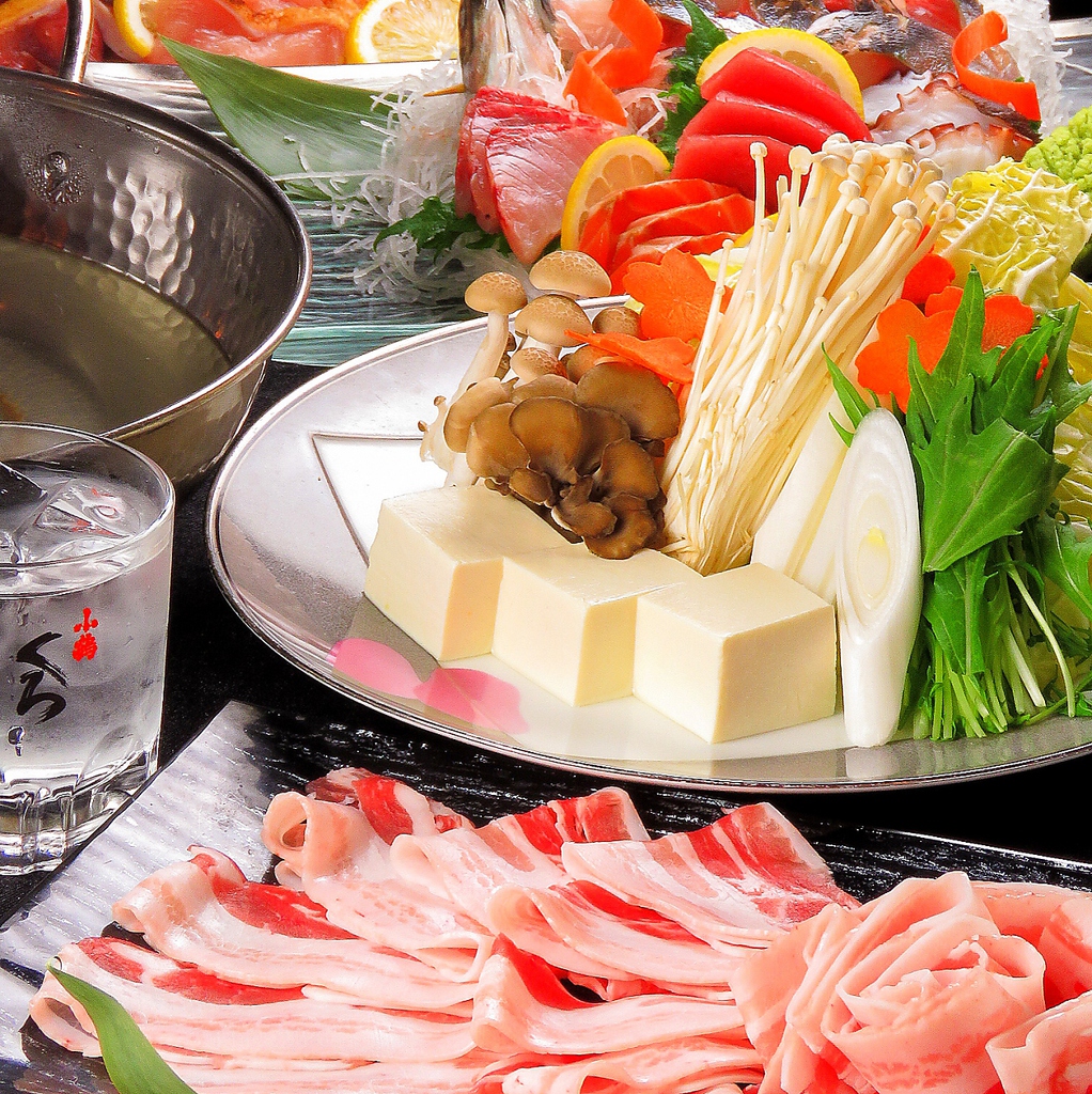 観光の方や県外の方に◎鹿児島黒豚しゃぶしゃぶも大人気。黒豚の甘みをお愉しみいただけます。