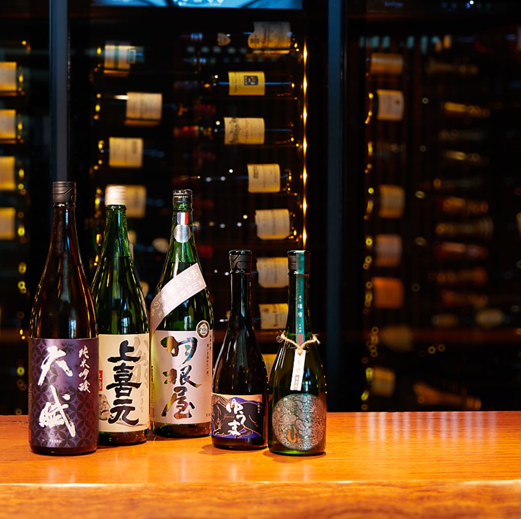 やまやオリジナルの蒸留酒や厳選ワイン。