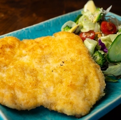 MILANESA DE POLLO 若鳥胸肉の柔らかチキンカツ