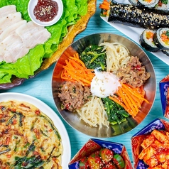 本場韓国料理、本場韓国キムチなどを提供しているお店です ご家庭の食卓にも一品添えて韓国気分を