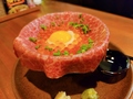 料理メニュー写真 石垣牛のはみ出すイクラ丼