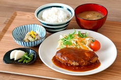 ハンバーグ定食
