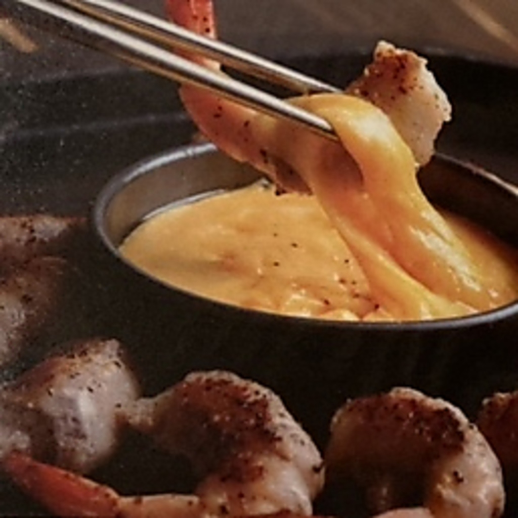 チーズをたっぷり絡ませたえびサムギョプサルはSNS映えバッチリ！