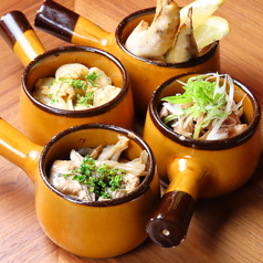 つぶ貝とごろっとにんにくのコンフィ