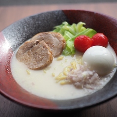ランチにはフレンチのエッセンス感じるラーメンをの写真