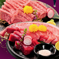 佐賀牛と本鮪の断面刺しの食べ比べ