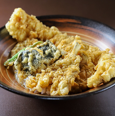 鱚と国産天然活〆穴子と野菜の天丼