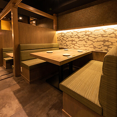 【半個室：2～4名様席×2卓】