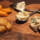 チーズ専門店DORAGOチーズの盛り合わせ 