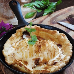 DUTCH BABY PANCAKE　アップルキャラメル