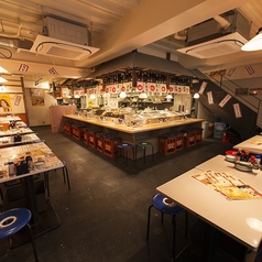 【最大80名様までご利用可能！】東陽町エリアでの大人数での宴会はぜひお任せください！歓送迎会や会社の飲み会、二次会、同窓会、仲間との集まりなど、さまざまなシーンに対応可能。大人数でも周りを気にせず、安心して思い思いに楽しめます。サプライズや余興も自由に楽しめる、盛り上がるひとときをお過ごしください♪