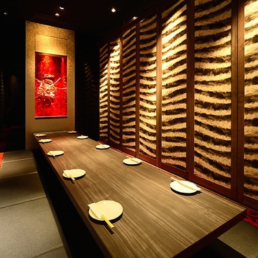 鉄神 TESSHIN 金山駅前店の雰囲気1