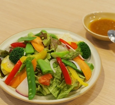 be Natural 野菜料理とワインの写真2