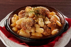 サルシッチャと白いんげん豆のカスレ風煮込み