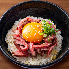 和牛のユッケ丼