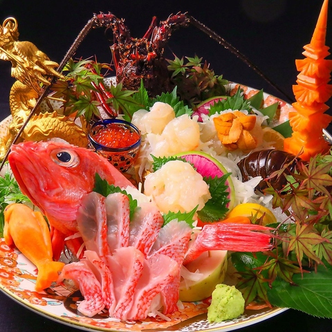旬の地魚・地野菜を一人一皿で堪能する会席…飲み放題付きコースをご用意。