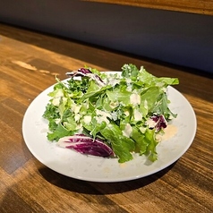 グリーンケールとカールのサラダ