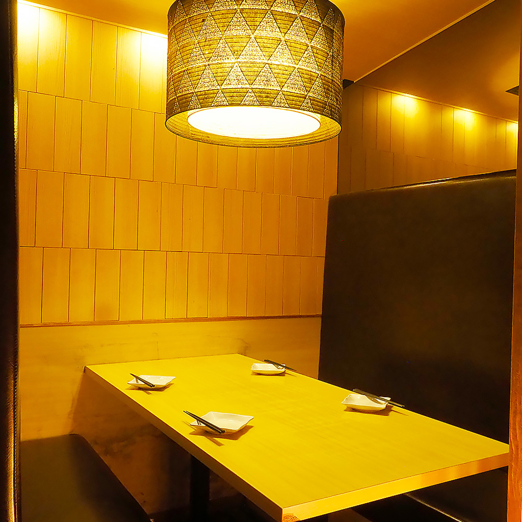 周りを気にせずお過ごし頂ける当店自慢の完全個室席。 2名様からご案内させて頂いております。