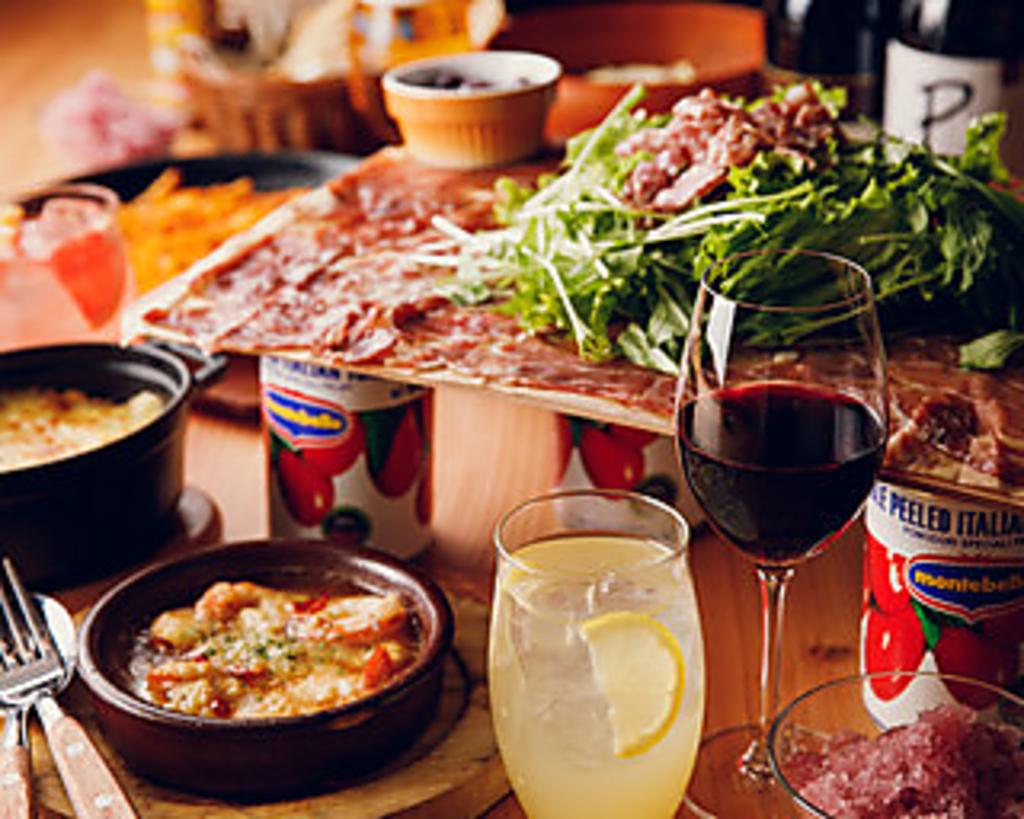 おなかいっぱい！ワインdeパーティー飲み放題付コースご用意しております！