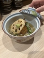 料理メニュー写真&nbsp;蓮根饅頭キノコあん掛け