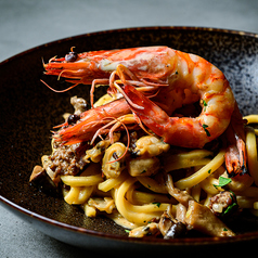 【自家製極太麺パスタ】車海老とかに出汁の 濃厚クリームパスタ