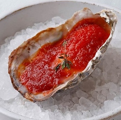 トマトガーリックソースと香草の焼き牡蠣