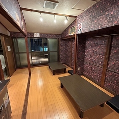 広々としたお席でゆったりと♪女子会でのご利用に大変ご好評いただいております。日常を忘れて、韓国旅行気分に浸りながらお食事をお楽しみいただけます。ネット予約時にお席のご希望を承りますので、ぜひお気軽にお問い合わせください。