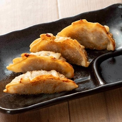 海鮮居酒屋の揚げ餃子