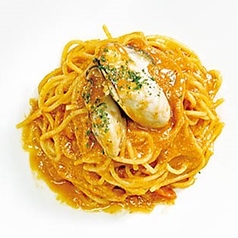 牡蠣とカニミソのトマトクリームパスタ