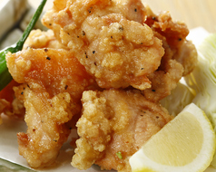 自家製鶏の唐揚げ　/ Food fried without coat of a homemade bird