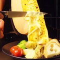 料理メニュー写真 ハイジィーのラクレットチーズ
