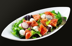 トマトとモッツァレラチーズサラダ