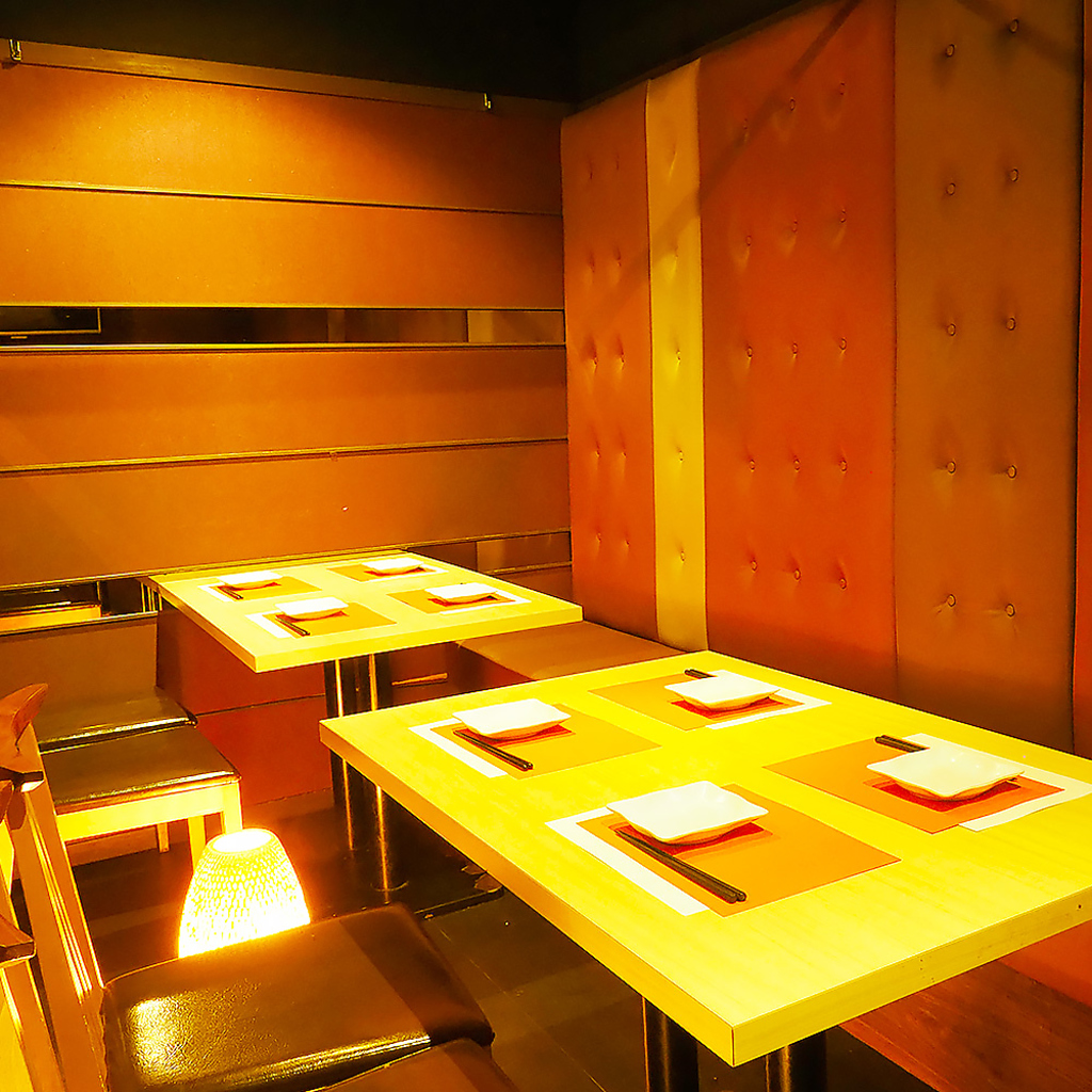 少人数様から団体様までご利用可能な個室席を完備しております！