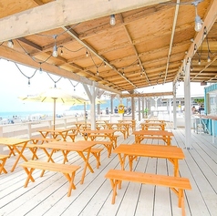 渋谷居酒屋食堂 由比ヶ浜ビーチの雰囲気2