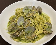 【女子会やママ会の時にぜひ】　あさりのジェノベーゼの生パスタの写真