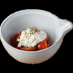 カッテージチーズとトマトのサラダ