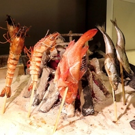 店内炉端で仕上げる原始焼き