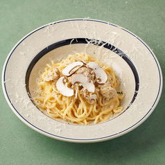 自家製サルシッチャとマッシュルームのクリームパスタ