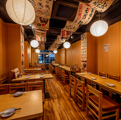 【4階は40名様以上でフロア貸切可能◎】当店は貸切のご対応も承っております。大人数での会社の歓送迎会や、イベントの打ち上げ、結婚式の2次会など、様々なシーンでご利用いただけます。ご宴会に最適なコースも種類豊富にご用意いたしておりますので是非合わせてご利用ください。