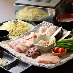 卓上ロースターで焼き上げる！熱々の地鶏焼肉と旨い酒