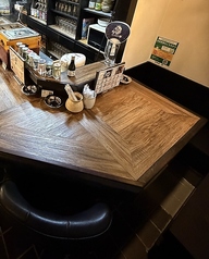 カウンターの端にはちょっとした隠れ家があります