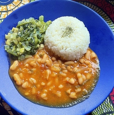 白いんげん豆のトマトソース煮　ほうれん草と野菜の炒め煮